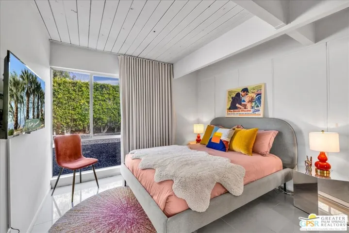 439 E Racquet Club Road, Palm Springs, California 92262