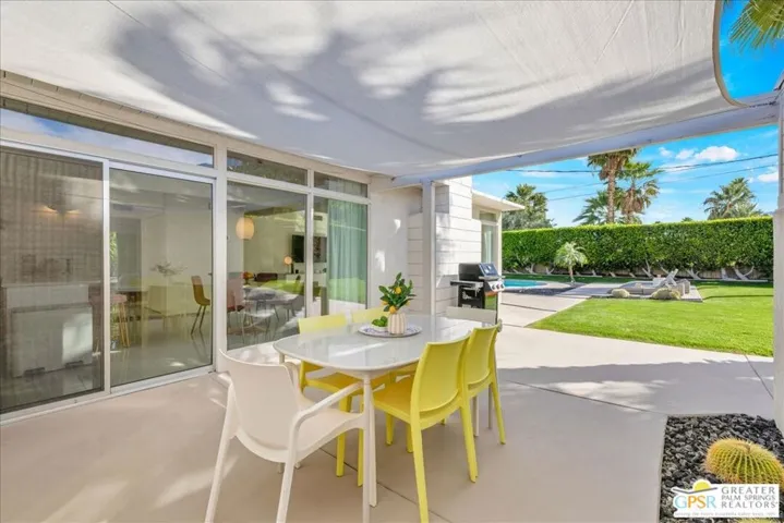 439 E Racquet Club Road, Palm Springs, California 92262