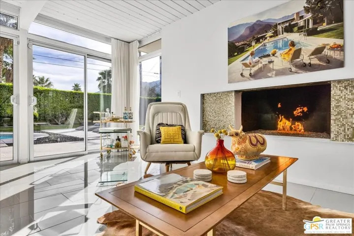 439 E Racquet Club Road, Palm Springs, California 92262