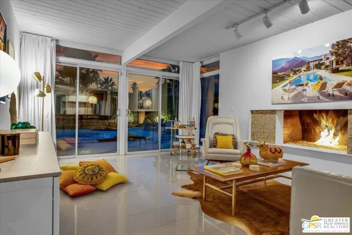 439 E Racquet Club Road, Palm Springs, California 92262