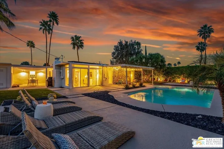 439 E Racquet Club Road, Palm Springs, California 92262