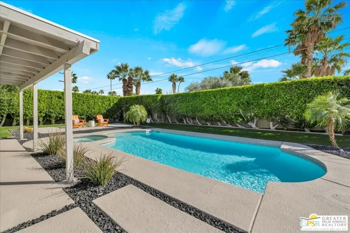 439 E Racquet Club Road, Palm Springs, California 92262