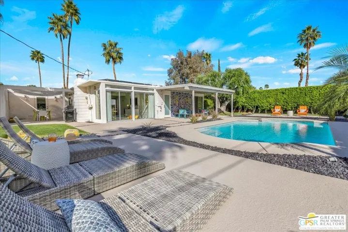 439 E Racquet Club Road, Palm Springs, California 92262