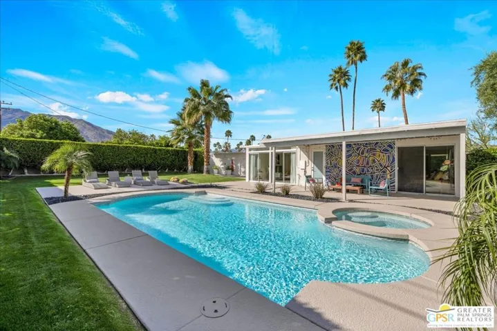 439 E Racquet Club Road, Palm Springs, California 92262