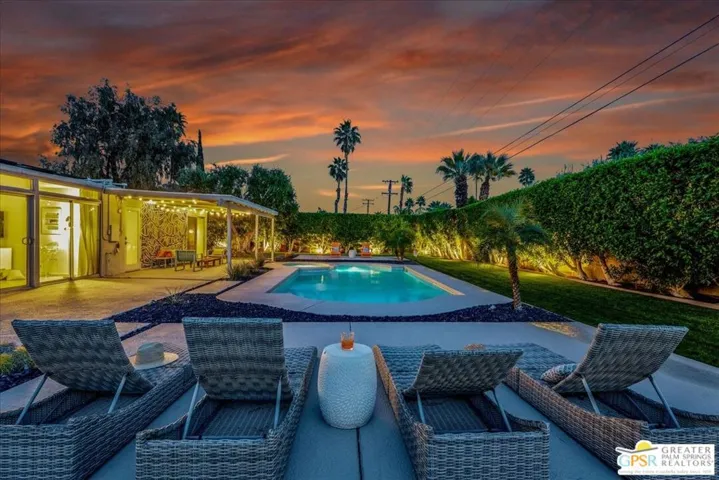 439 E Racquet Club Road, Palm Springs, California 92262