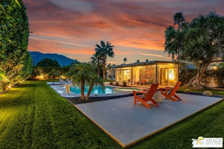 439 E Racquet Club Road, Palm Springs, California 92262