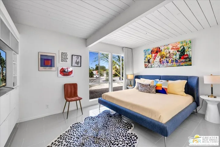 439 E Racquet Club Road, Palm Springs, California 92262