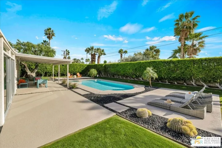 439 E Racquet Club Road, Palm Springs, California 92262