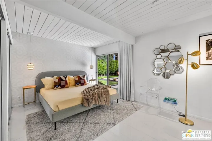 439 E Racquet Club Road, Palm Springs, California 92262
