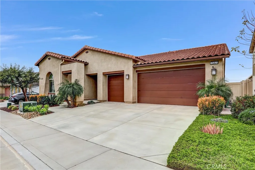 1587 Milky, Beaumont, California 92223 home-pic-1