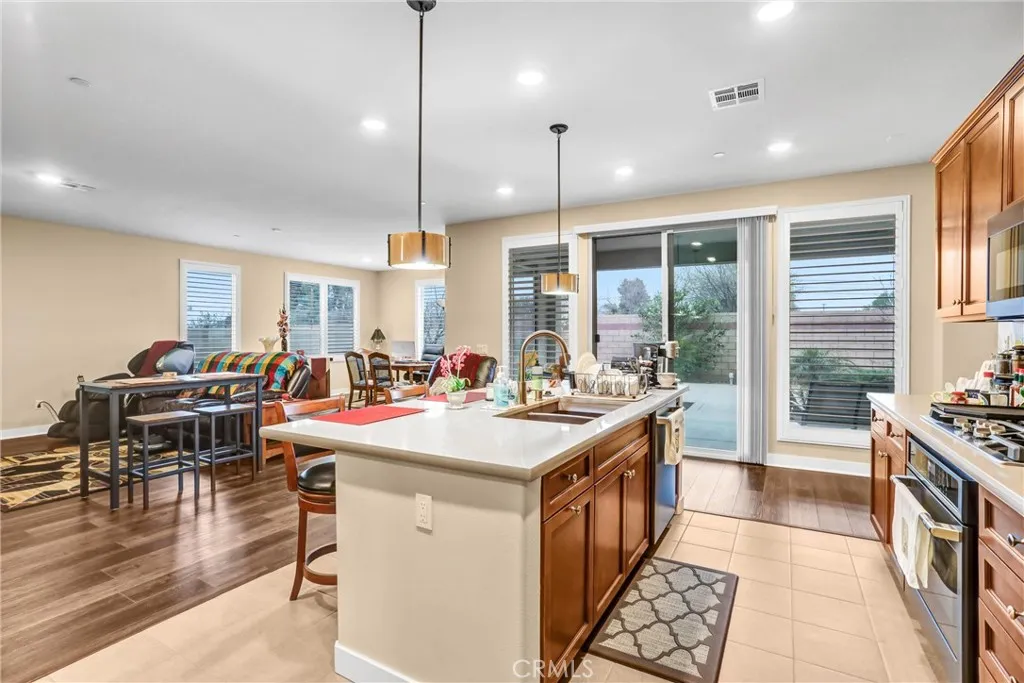 1587 Milky, Beaumont, California 92223 home-pic-9