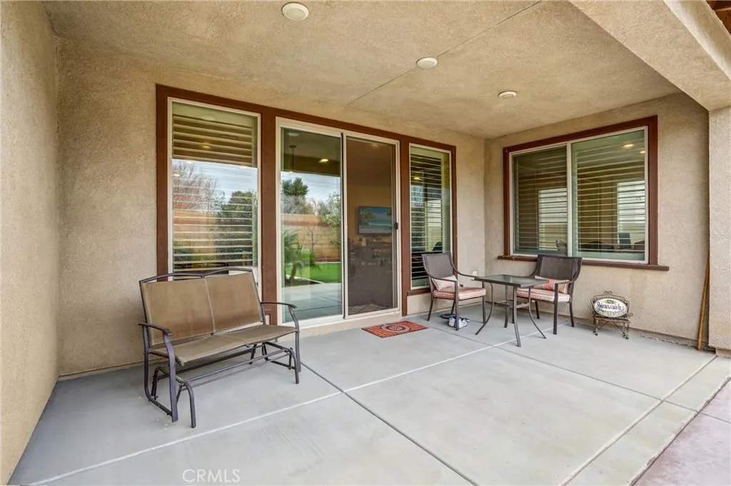 1587 Milky, Beaumont, California 92223 home-pic-24