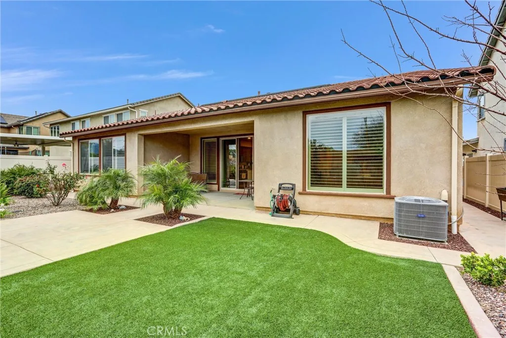 1587 Milky, Beaumont, California 92223 home-pic-27