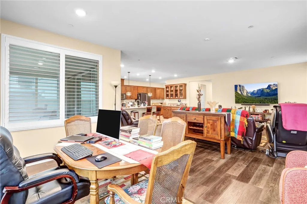 1587 Milky, Beaumont, California 92223 home-pic-7
