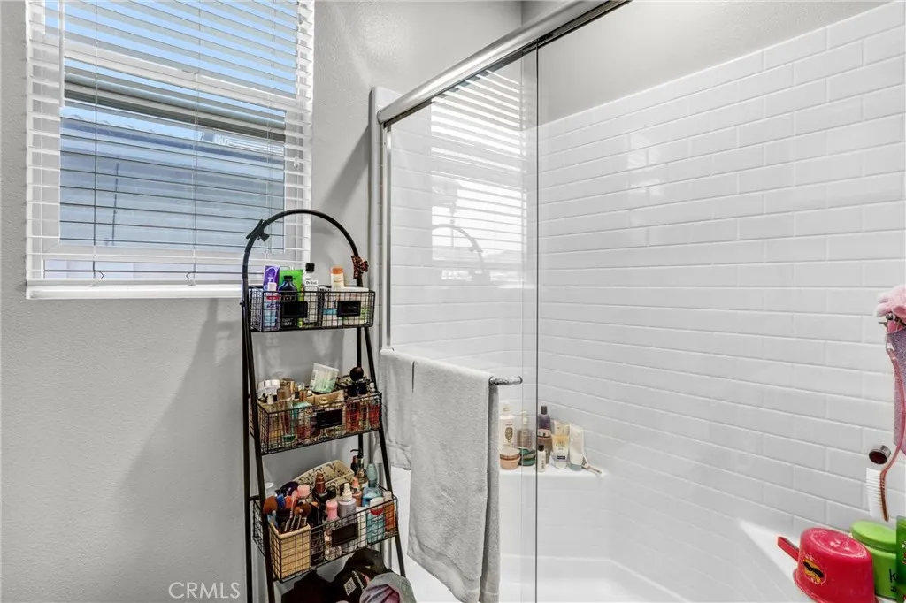 1587 Milky, Beaumont, California 92223 home-pic-20