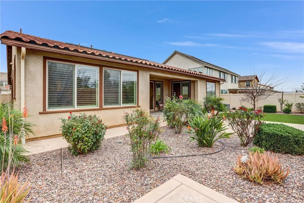 1587 Milky, Beaumont, California 92223 home-pic-29