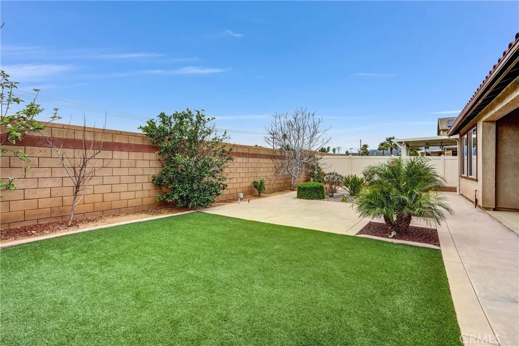 1587 Milky, Beaumont, California 92223 home-pic-26