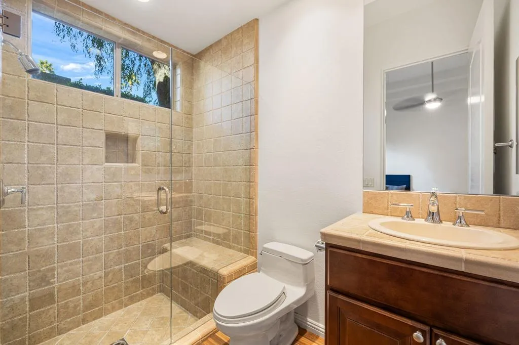 352 Crest Lake Drive, Palm Desert, California 92211 home-pic-56