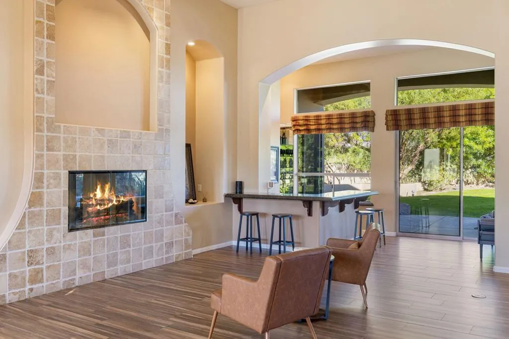 352 Crest Lake Drive, Palm Desert, California 92211 home-pic-22