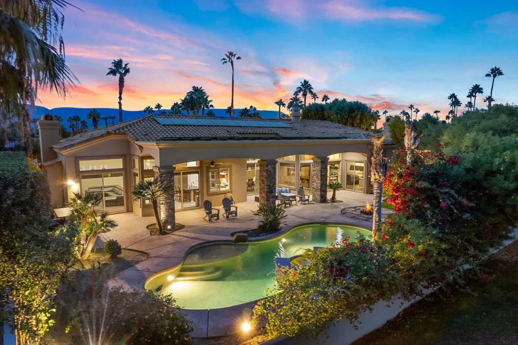 352 Crest Lake Drive, Palm Desert, California 92211 home-pic-3