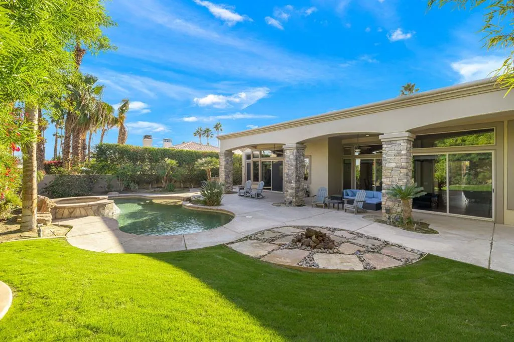 352 Crest Lake Drive, Palm Desert, California 92211 home-pic-78