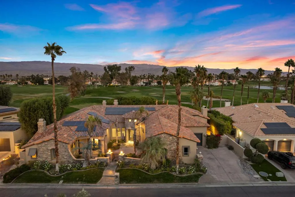352 Crest Lake Drive, Palm Desert, California 92211 home-pic-6