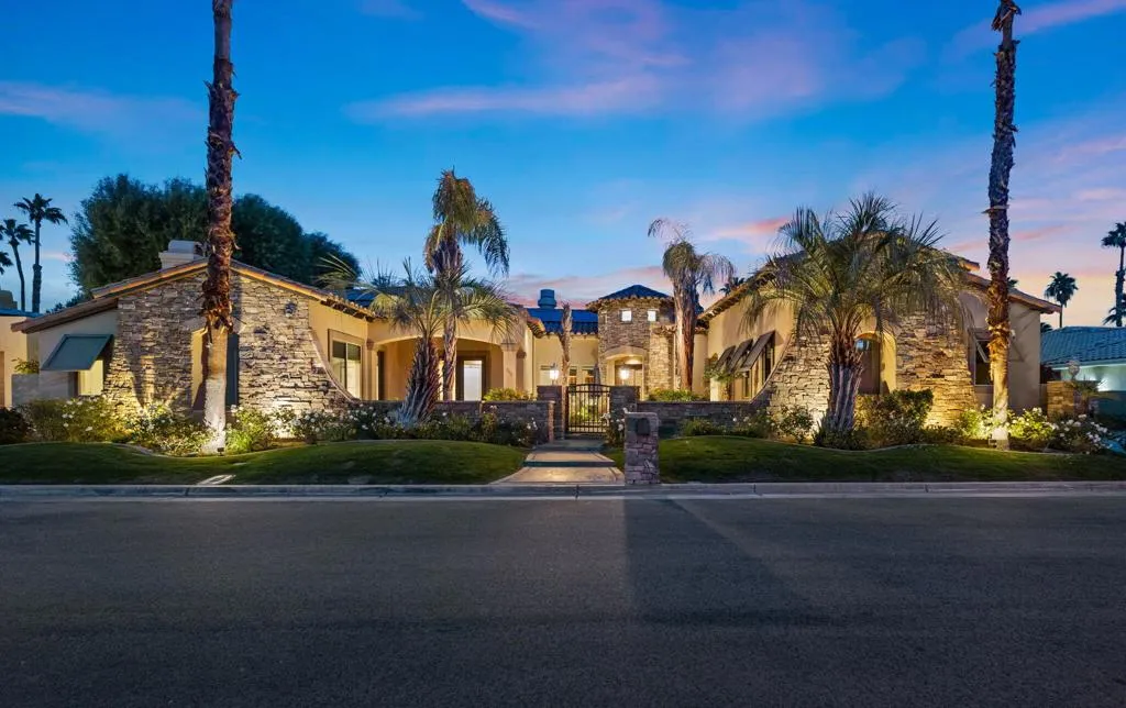 352 Crest Lake Drive, Palm Desert, California 92211 home-pic-1
