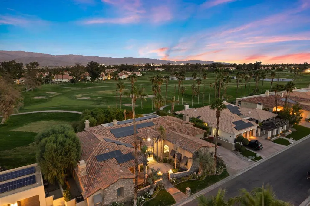 352 Crest Lake Drive, Palm Desert, California 92211 home-pic-7
