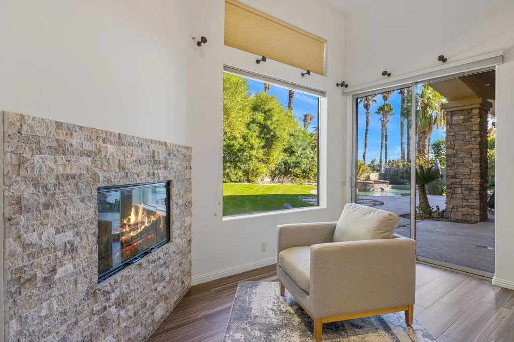 352 Crest Lake Drive, Palm Desert, California 92211 home-pic-47