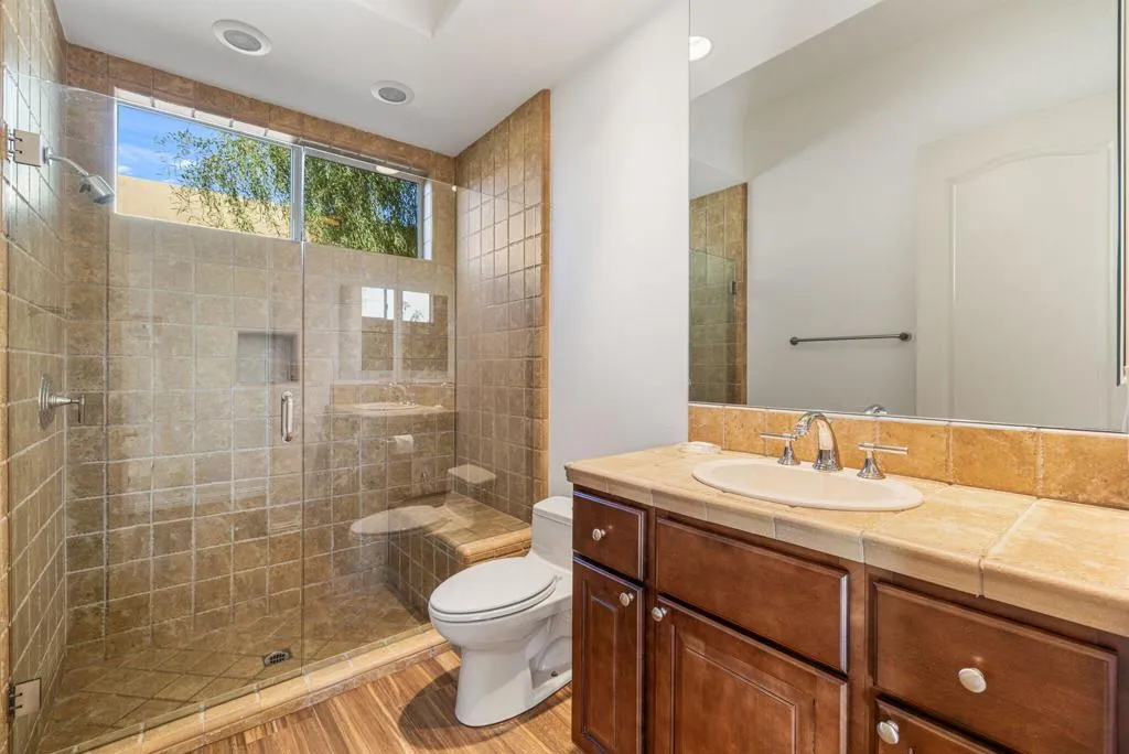 352 Crest Lake Drive, Palm Desert, California 92211 home-pic-62