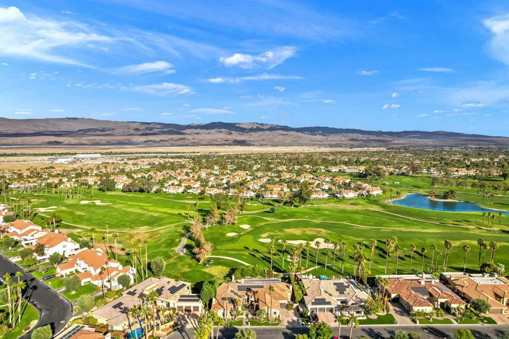 352 Crest Lake Drive, Palm Desert, California 92211 home-pic-85
