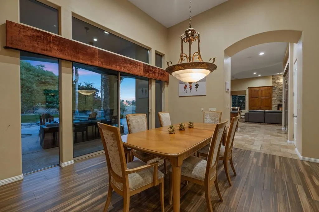 352 Crest Lake Drive, Palm Desert, California 92211 home-pic-25