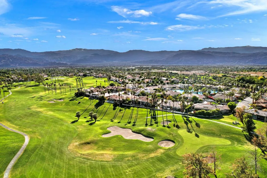 352 Crest Lake Drive, Palm Desert, California 92211 home-pic-71