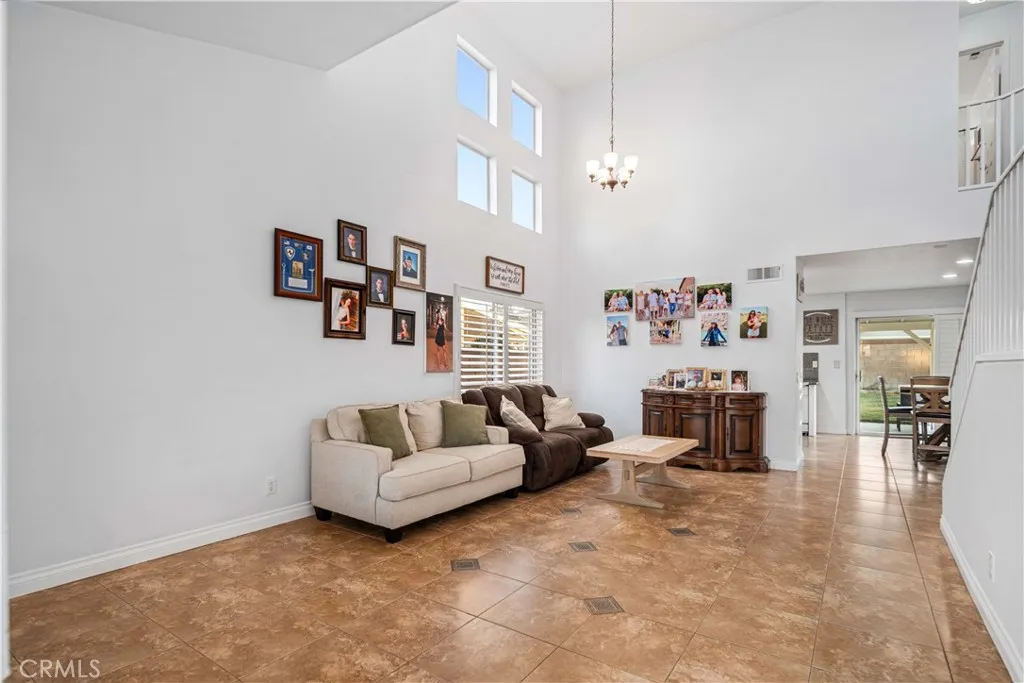 2822 W Lumber, Lancaster, California 93536 home-pic-5