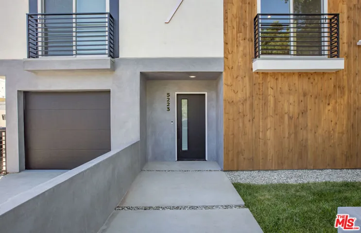 5221 Cleon Avenue, North Hollywood, California 91601