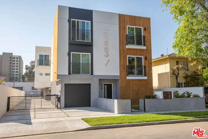 5221 Cleon Avenue, North Hollywood, California 91601