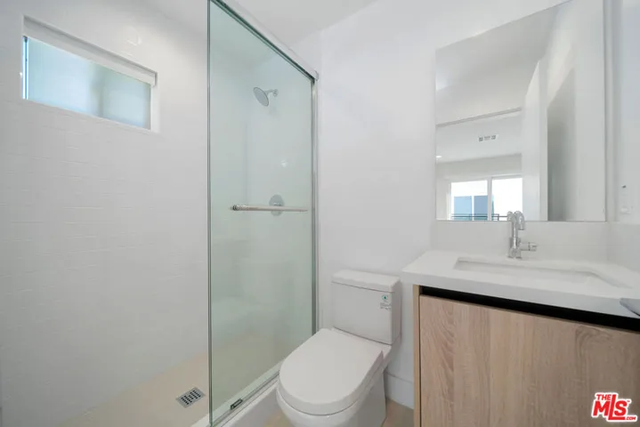 5221 Cleon Avenue, North Hollywood, California 91601