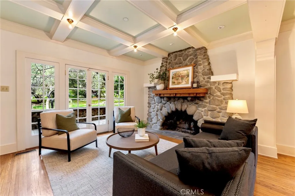 354 N Canon Avenue, Sierra Madre, California 91024 home-pic-23