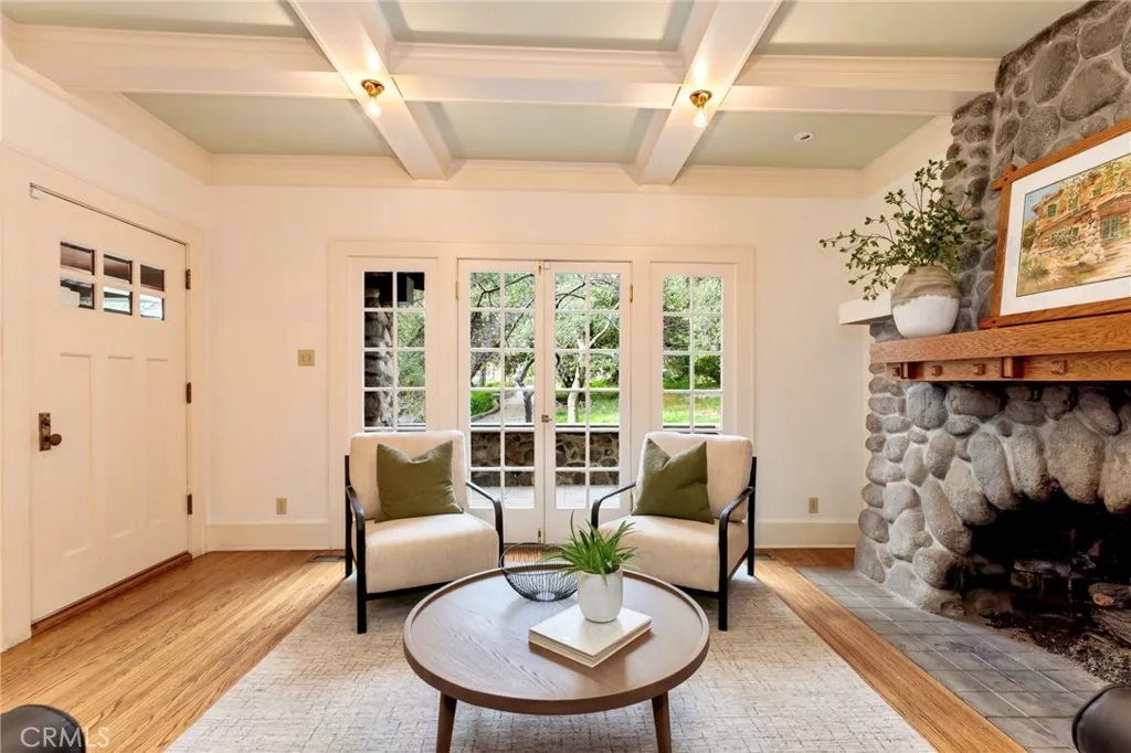 354 N Canon Avenue, Sierra Madre, California 91024 home-pic-24