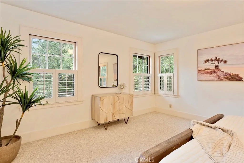 354 N Canon Avenue, Sierra Madre, California 91024 home-pic-49