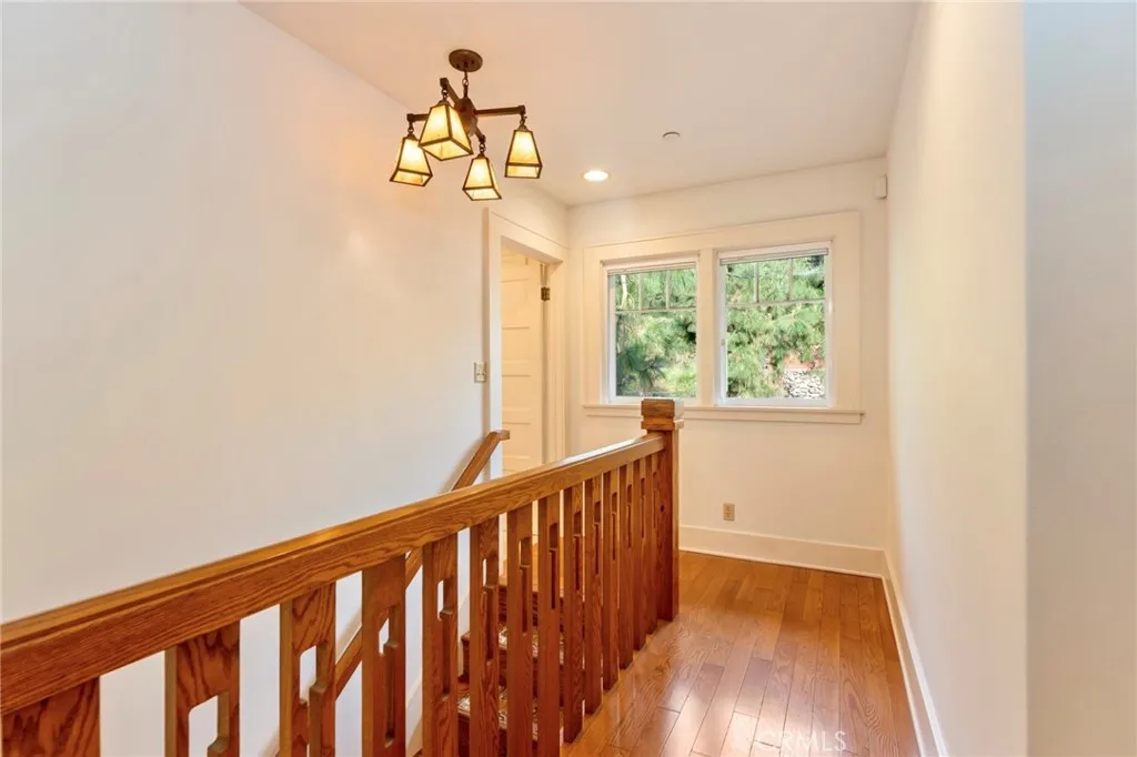 354 N Canon Avenue, Sierra Madre, California 91024 home-pic-46