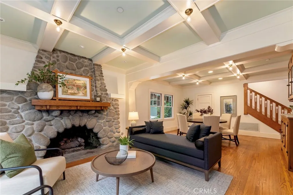 354 N Canon Avenue, Sierra Madre, California 91024 home-pic-21
