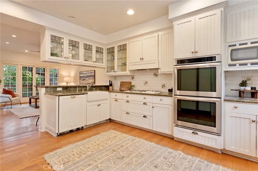 354 N Canon Avenue, Sierra Madre, California 91024 home-pic-32