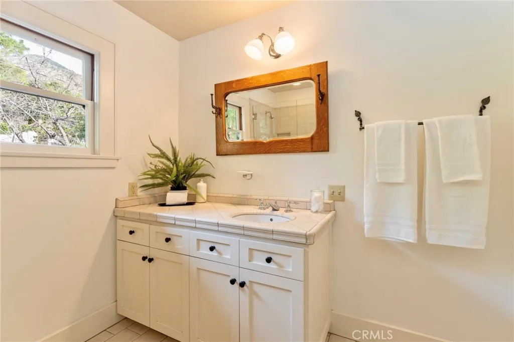 354 N Canon Avenue, Sierra Madre, California 91024 home-pic-66