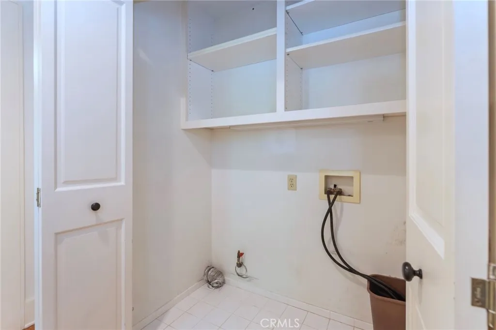 354 N Canon Avenue, Sierra Madre, California 91024 home-pic-70