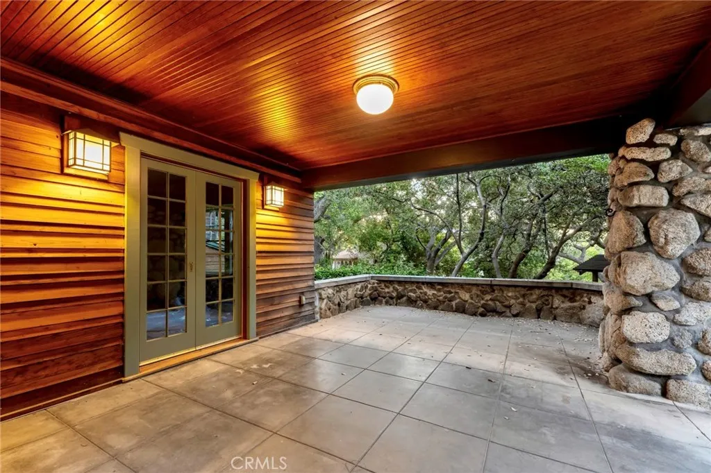354 N Canon Avenue, Sierra Madre, California 91024 home-pic-19