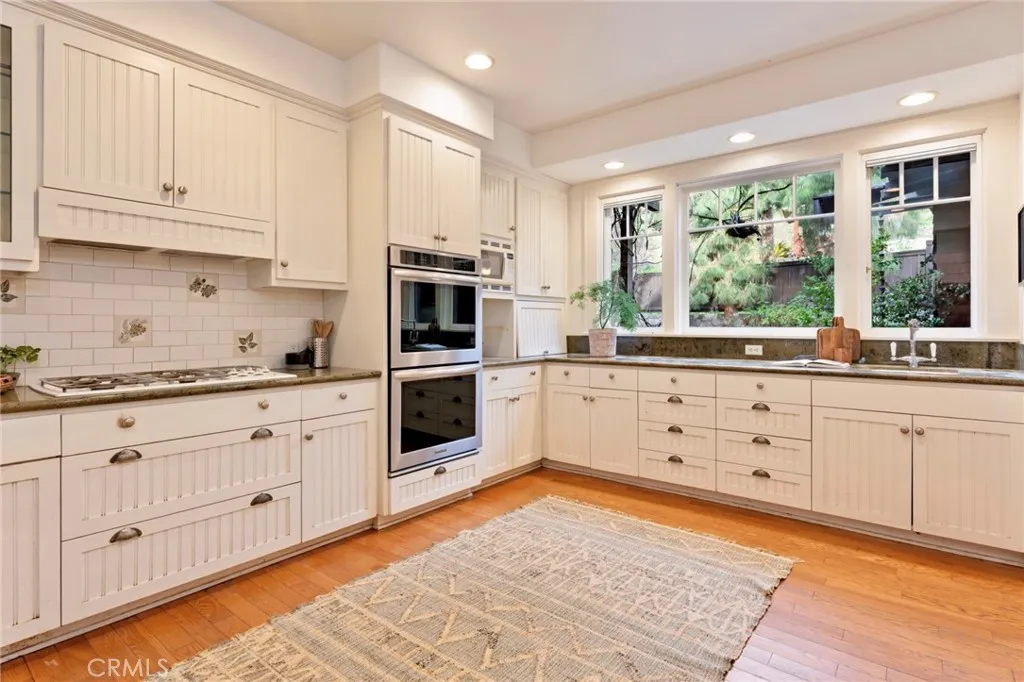 354 N Canon Avenue, Sierra Madre, California 91024 home-pic-31