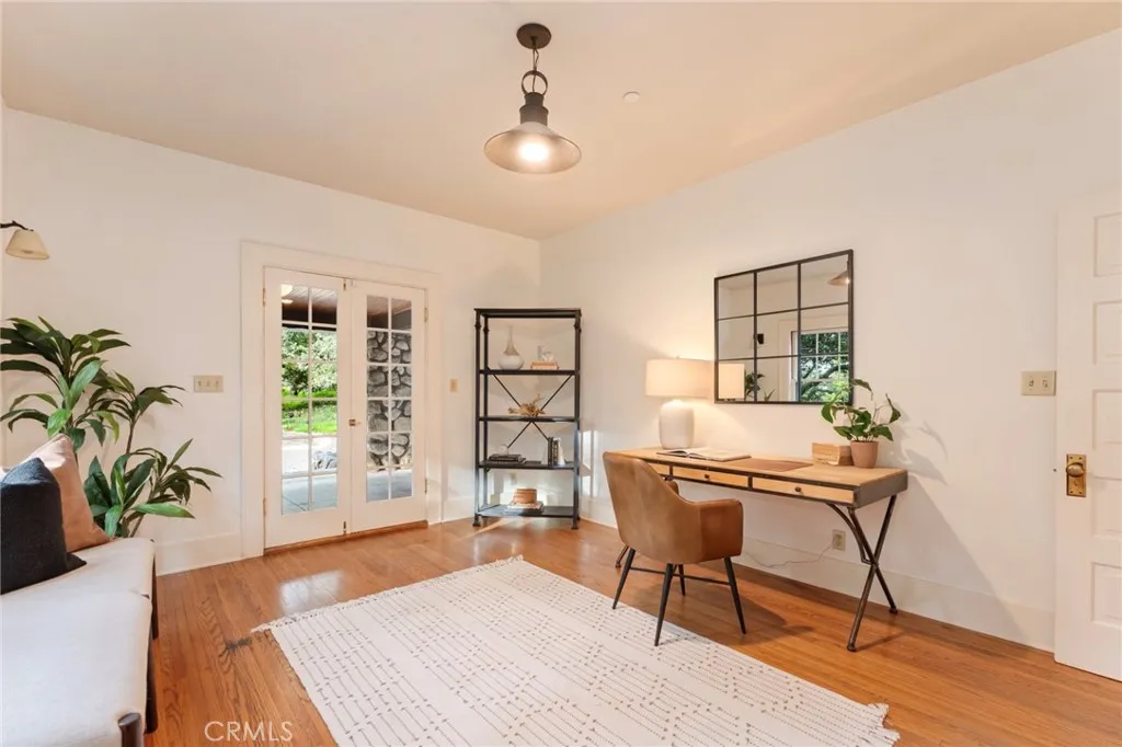354 N Canon Avenue, Sierra Madre, California 91024 home-pic-39