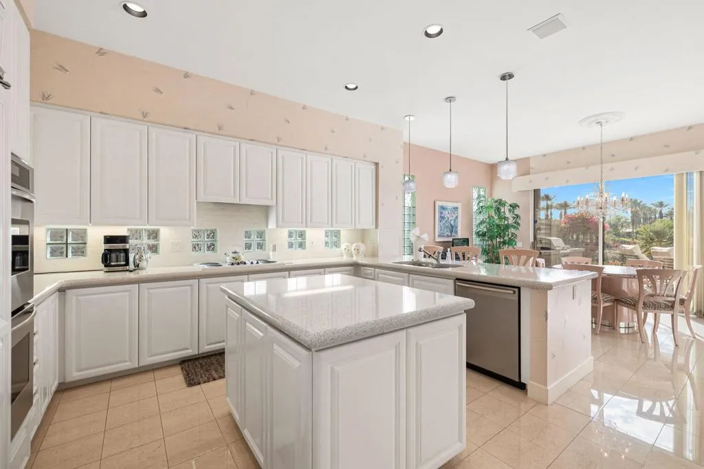 713 Red Arrow Trail, Palm Desert, California 92211 home-pic-15
