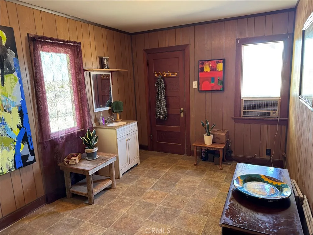 4759 Pinto Mountain, 29 Palms, California 92277 home-pic-6